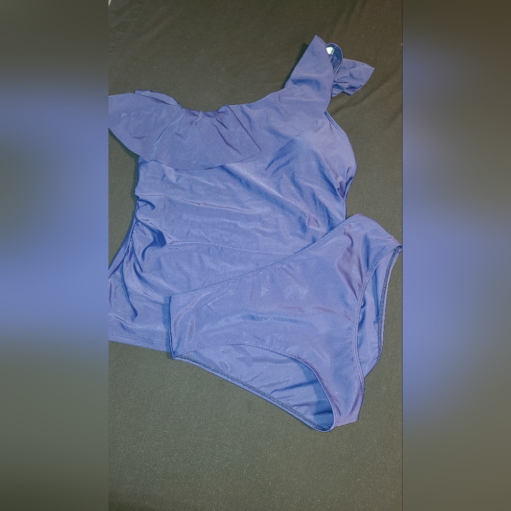 Amazon Women's Takini Size L